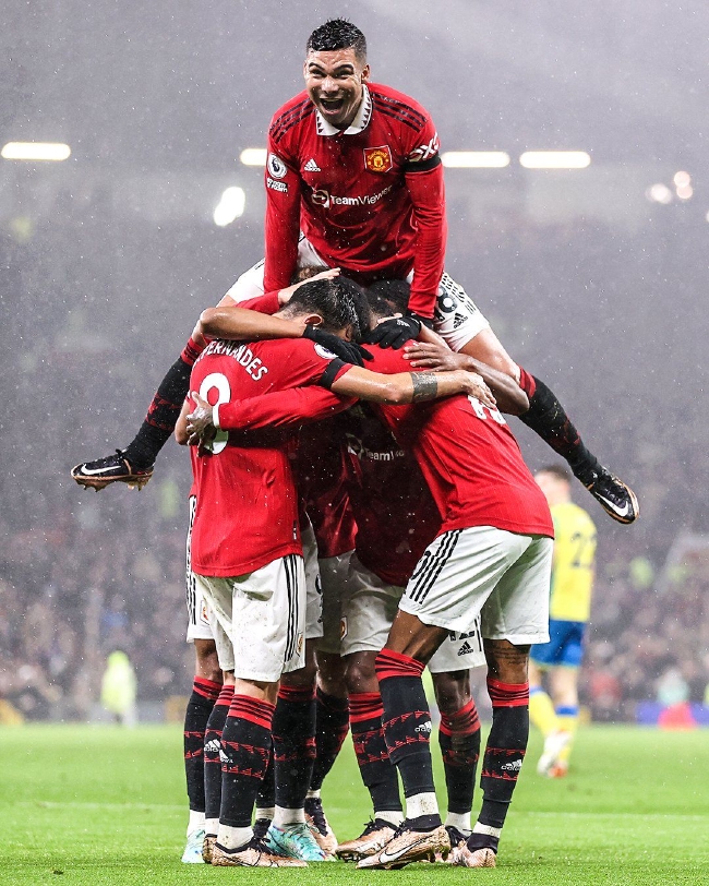 四川筠连山体滑坡救援进展：转移安置群众约200人.